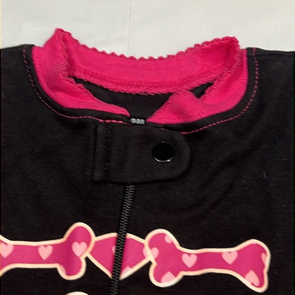 Skeleton baby 6-9 months BLACK footed zip outfit, PINK SKELETON hearts, girlie - Picture 5 of 7